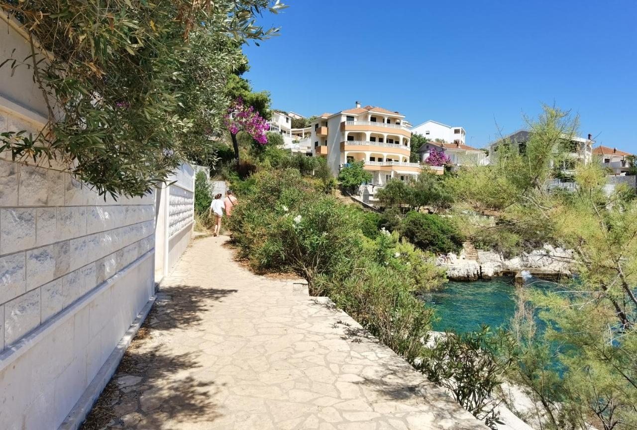 Villa Rastichi Amazing Seaview Trogir Exterior photo
