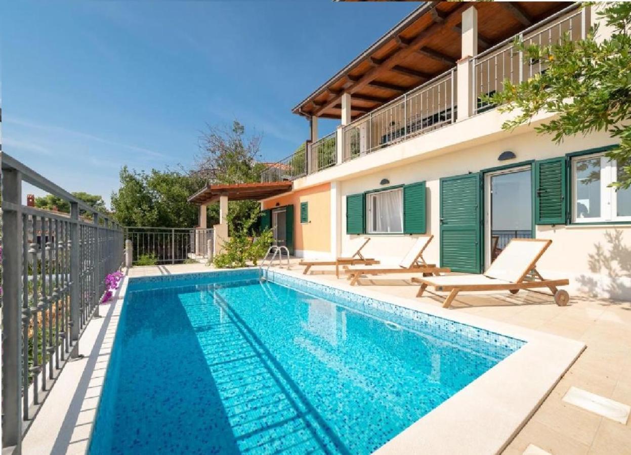Villa Rastichi Amazing Seaview Trogir Exterior photo